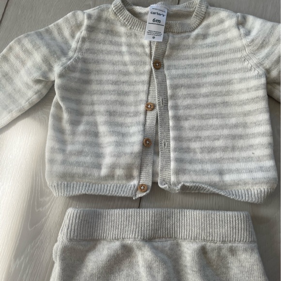 Carters sweater set 6 month outfit - Picture 4 of 5